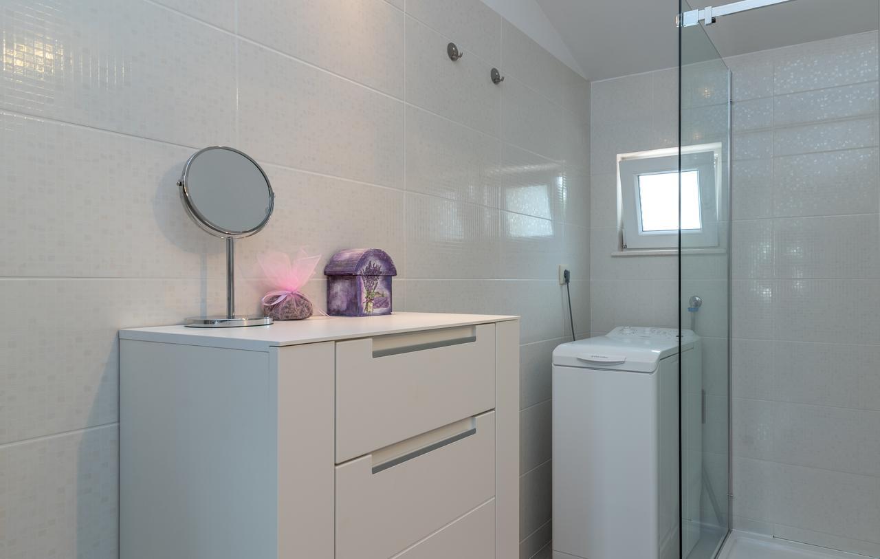Apartments Maria Trogir Bagian luar foto
